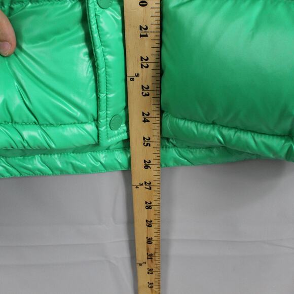 Aritzia Super Puff Jacket Womens XS Shorty Liquid Shine Hooded Puffer Goose Down - Picture 16 of 16